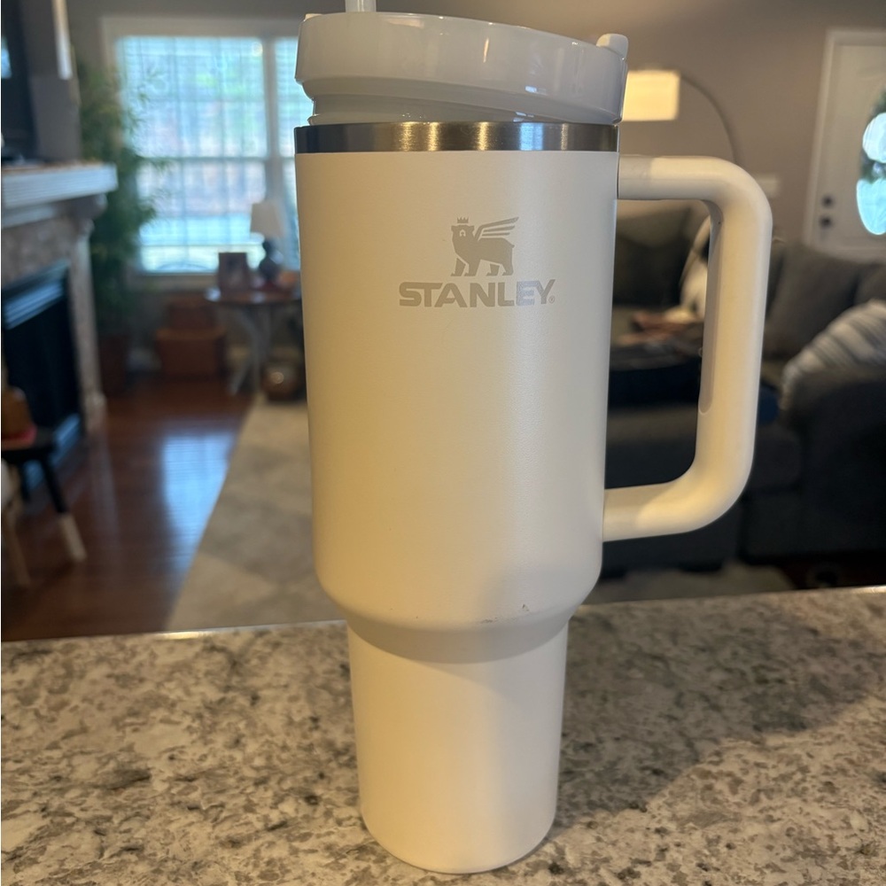 Stanley Cream Travel Mug with Handle
